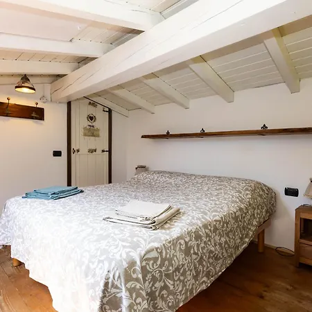 Apartmán Luminosa Mansarda Nel Cuore Di *